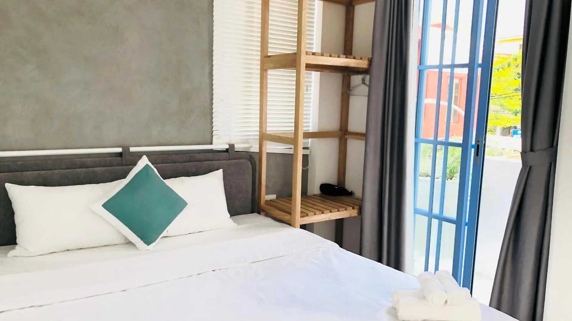 Serena Villa In Da Nang With 3 Bedrooms 0*,  베트남